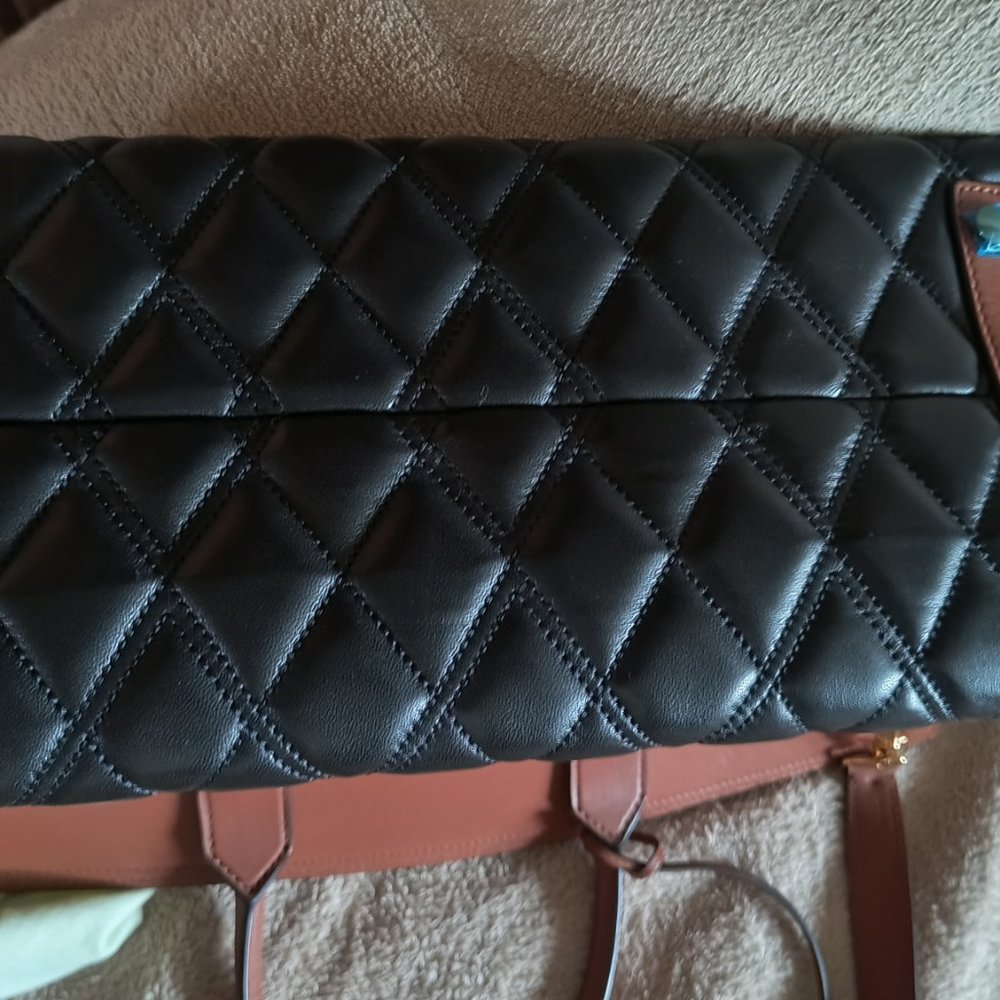 Burberry Quilted Society Top Handle Bag black lambskin-New with Tags - Picture 7 of 9